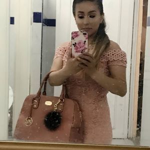 Meet your Posher, Veronica